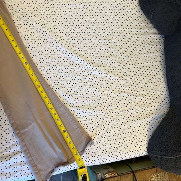 BKE Khaki High Rise Cropped Flares 25 - Picture 2 of 5